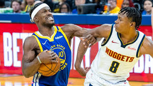 替补席上的 替补席上的